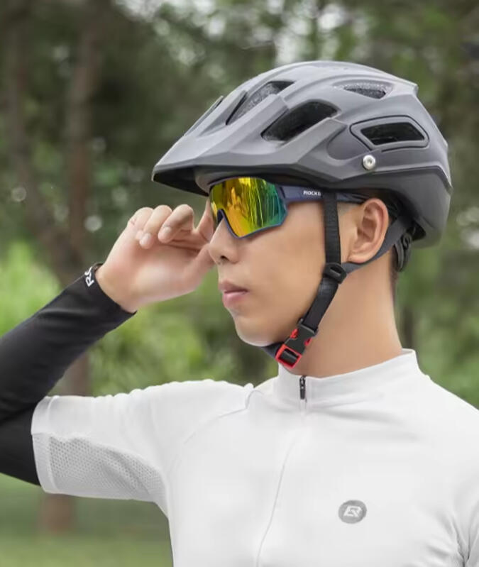 משקפי רכיבה/גלישה